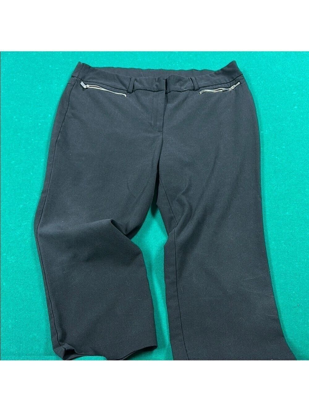 Black Pants with Silver Zipper Accents capries